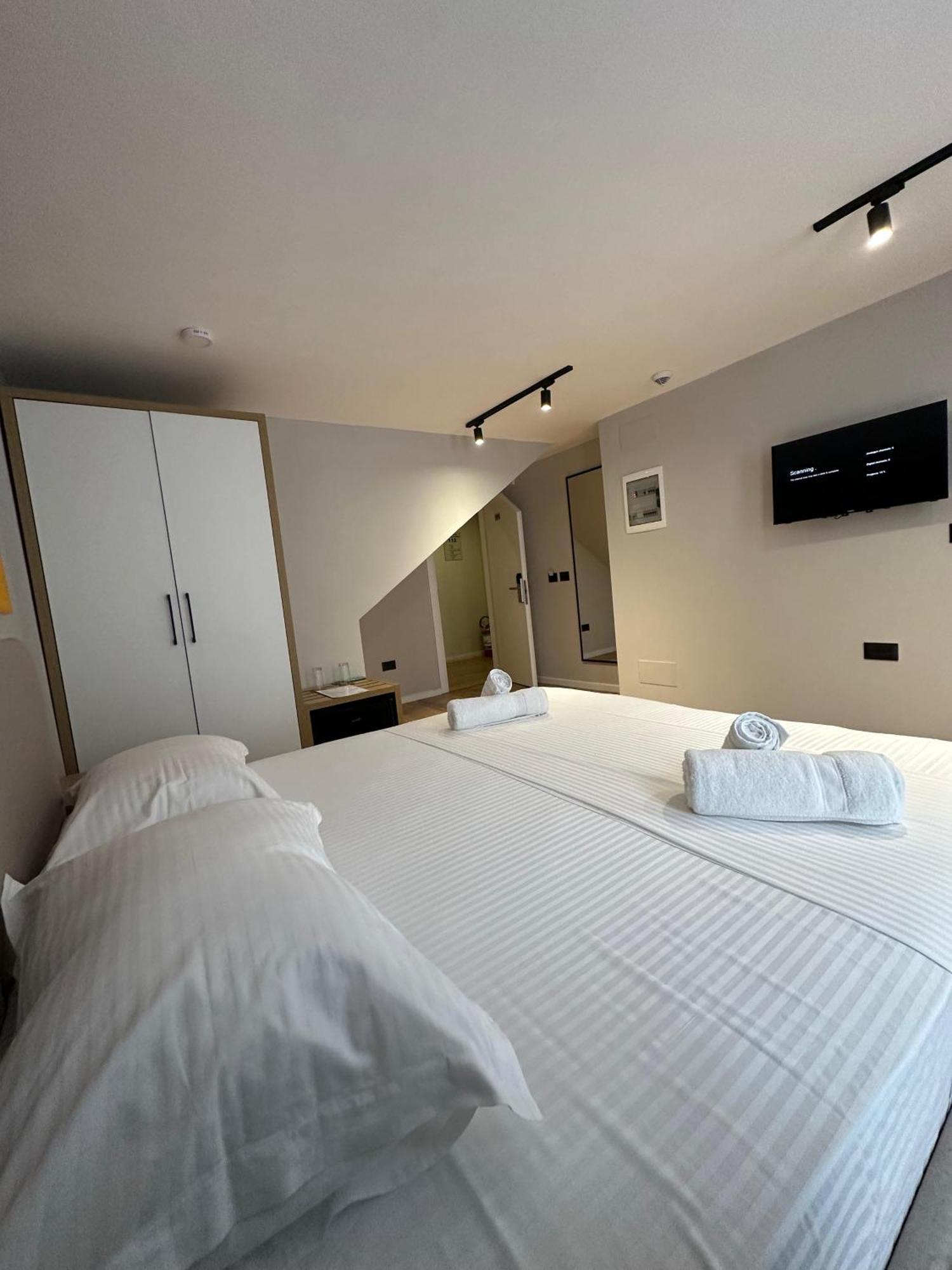 Bel Ami Tirana 2 Hotel Екстериор снимка